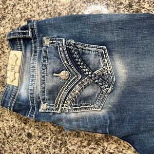 Women's Blue Jeans with Embroidered Pocket